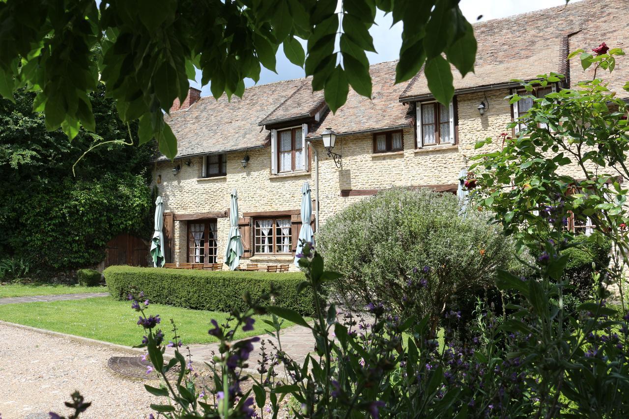 Auberge A L'Oree Du Bois Louviers Exterior foto